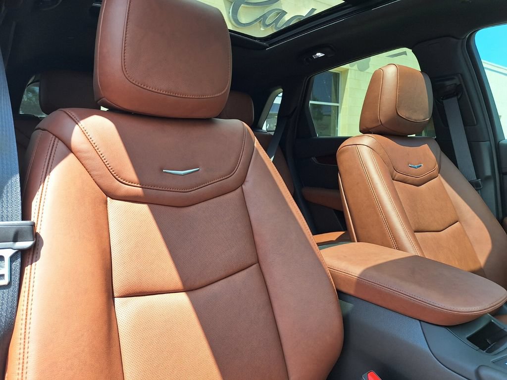 New 2026 Cadillac XT5 Sportv w/ LPO, Onyx Lite Package AWD/4WD image 30