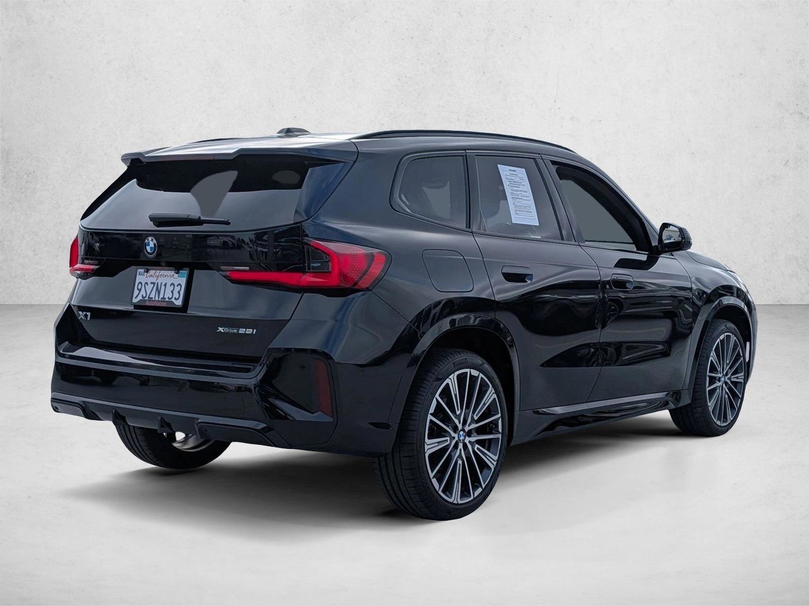 Used 2025 BMW X1 xDrive28i w/ M Sport Package AWD/4WD image 5