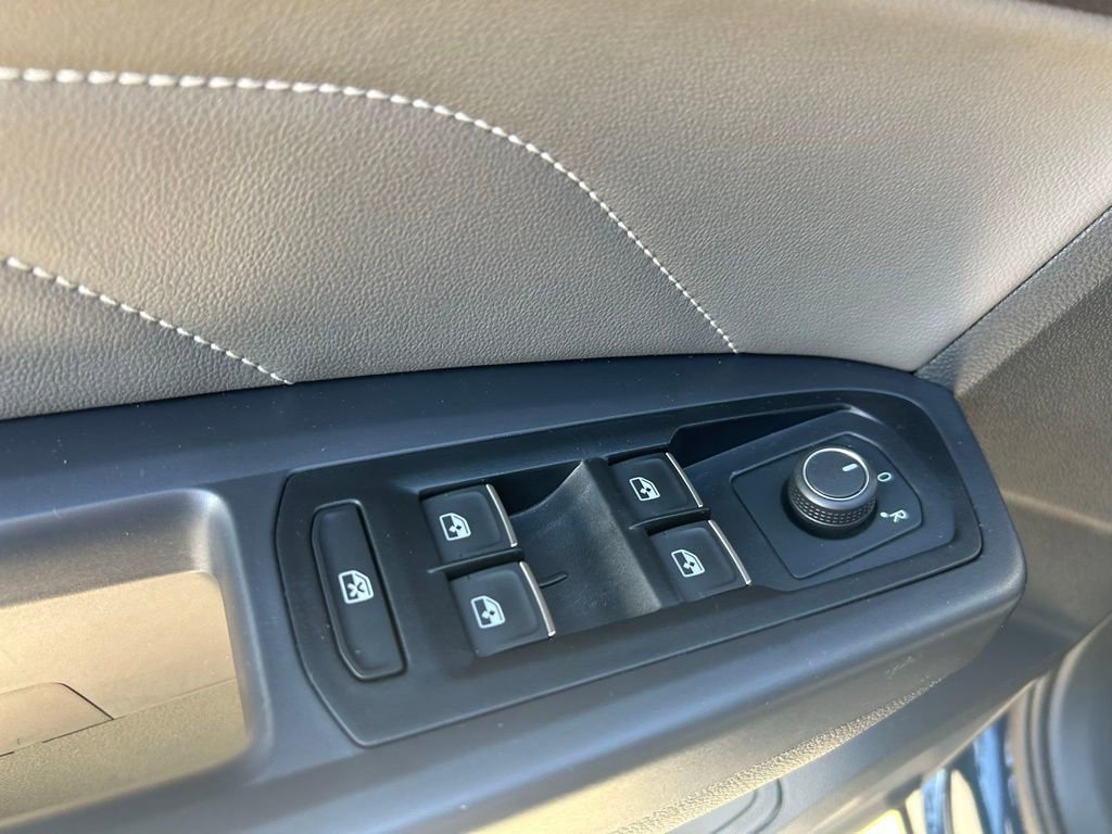 Used 2021 Volkswagen Atlas Cross Sport SE w/ V6 Towing Package FWD image 55