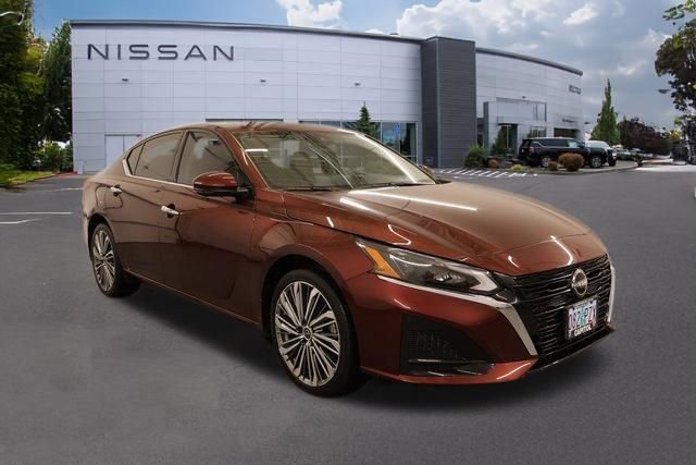 Certified 2023 Nissan Altima 2.5 SL AWD/4WD image 1