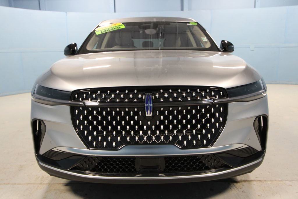 Used 2025 Lincoln Nautilus Premier image 27