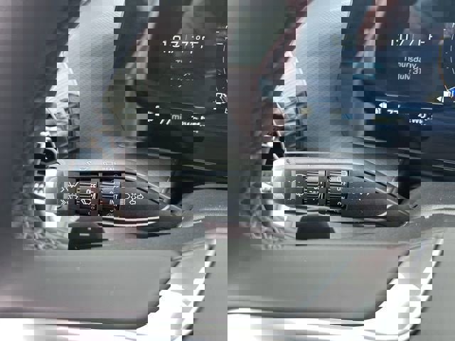 New 2026 Chevrolet Equinox LT w/ Convenience Package II image 19