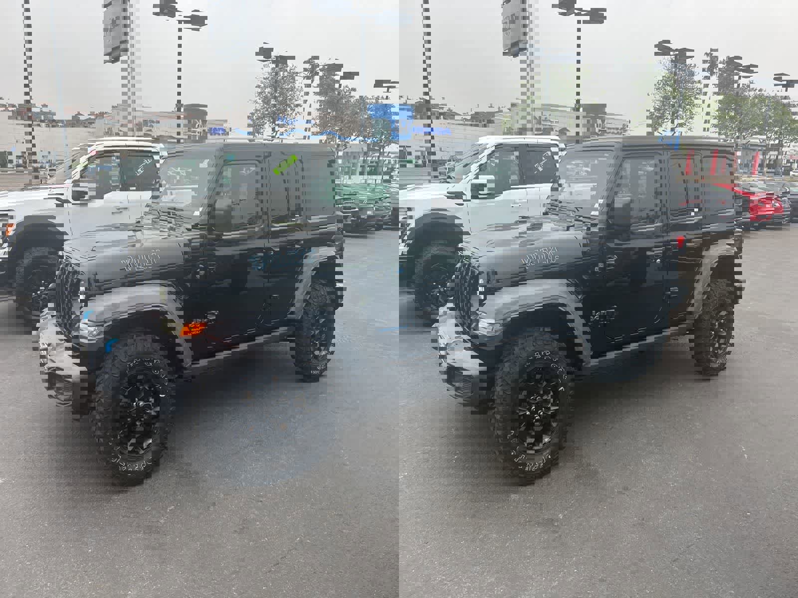 Used 2023 Jeep Wrangler Unlimited w/ Dual Top Group image 3