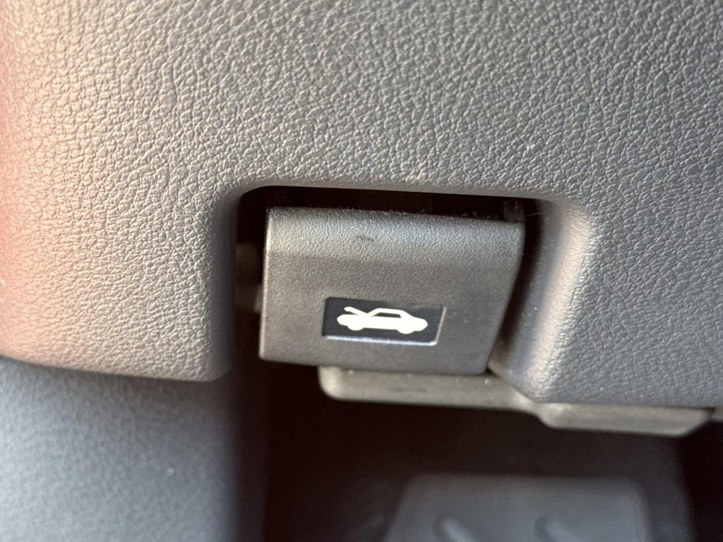 Used 2024 Lexus NX 250 FWD w/ Towing Package (2000 Lbs) image 46