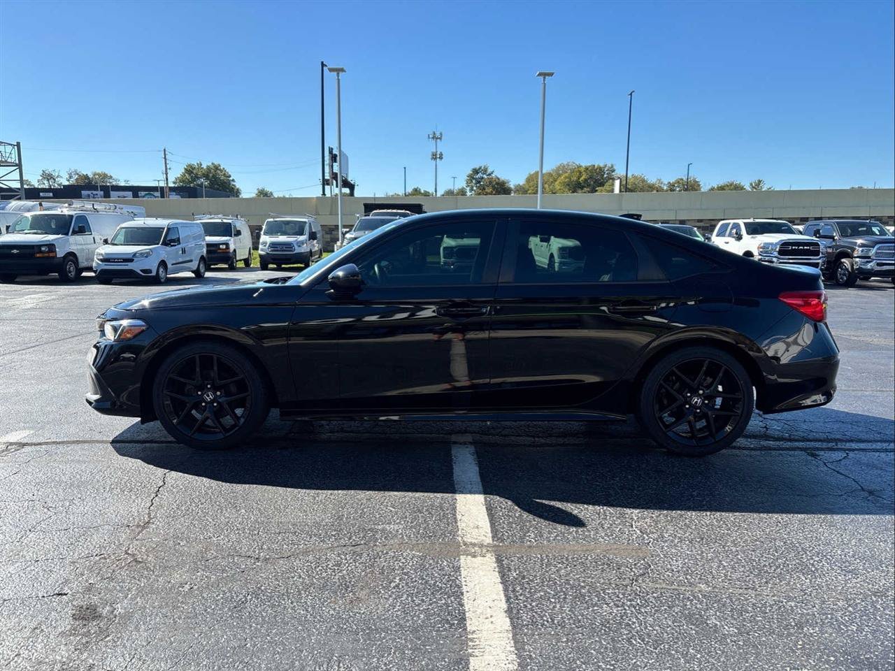 Used 2023 Honda Civic Sport image 5
