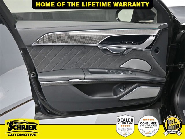 Used 2024 Audi S8 image 10