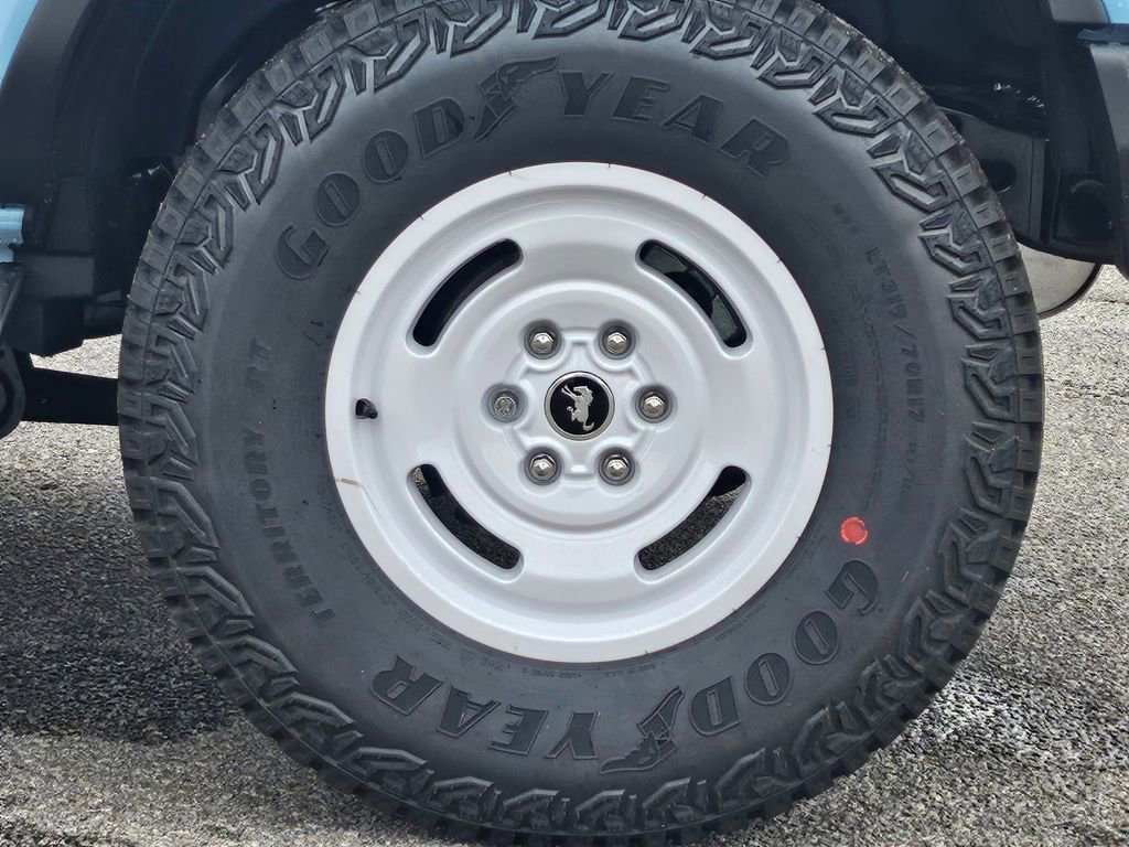 New 2025 Ford Bronco Heritage Edition image 27