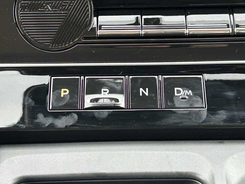 New 2026 Nissan Armada SV image 15