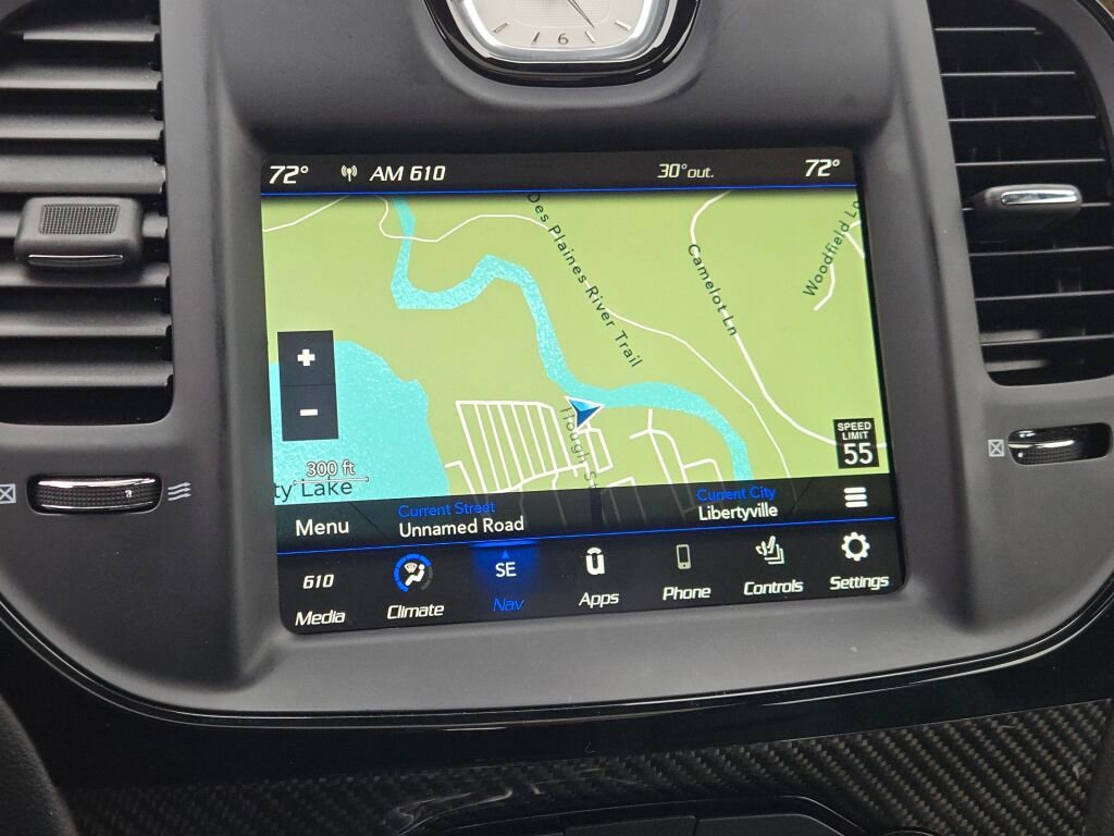 Used 2023 Chrysler 300 C image 25