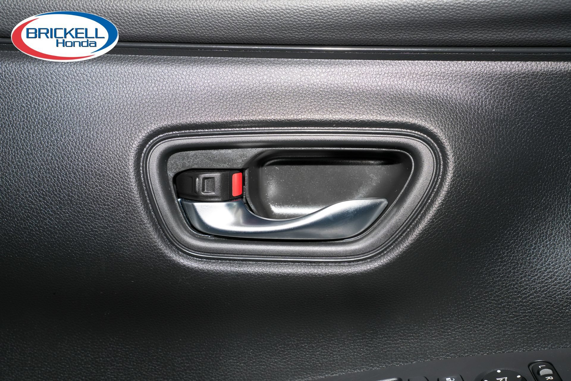 Certified 2024 Honda HR-V LX image 31