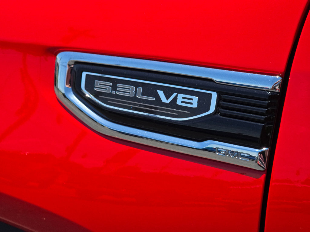 Used 2025 GMC Sierra 1500 SLE AWD/4WD image 12