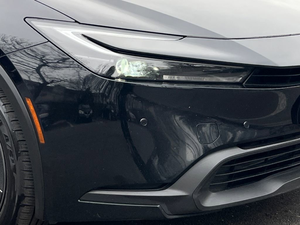 Used 2024 Toyota Prius LE image 7