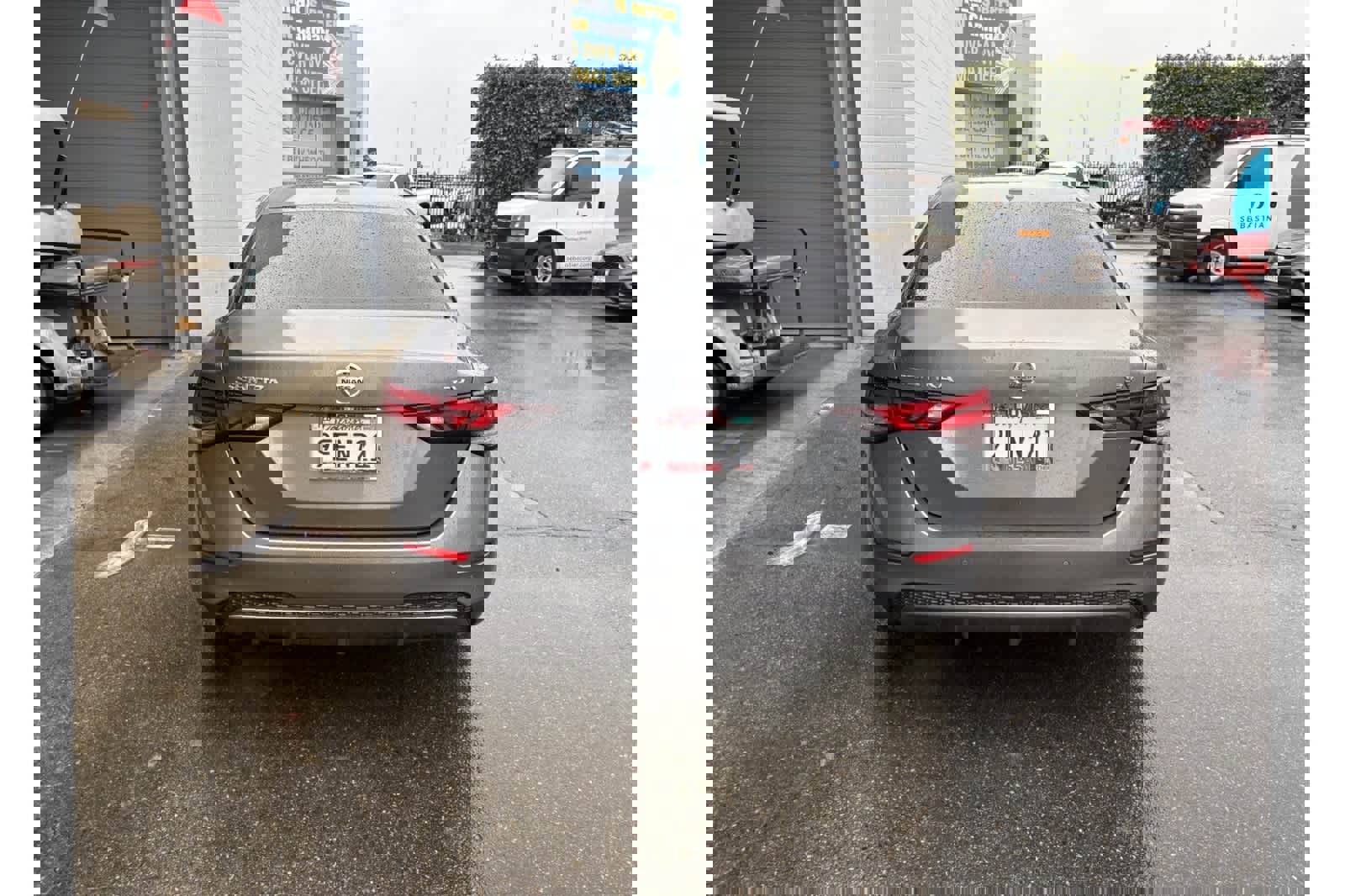 Used 2023 Nissan Sentra SV w/ SV Premium Package image 8