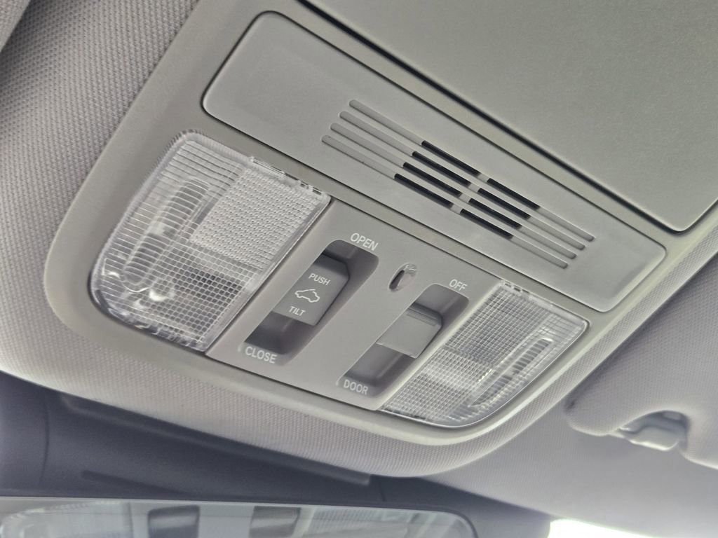 Used 2018 Honda Accord EX-L image 33