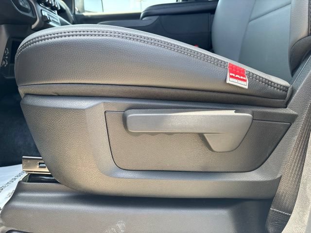 New 2027 RAM 3500 Tradesman AWD/4WD image 19