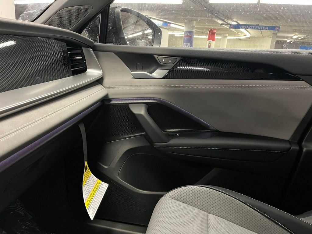 New 2026 Volkswagen Tiguan SE image 31