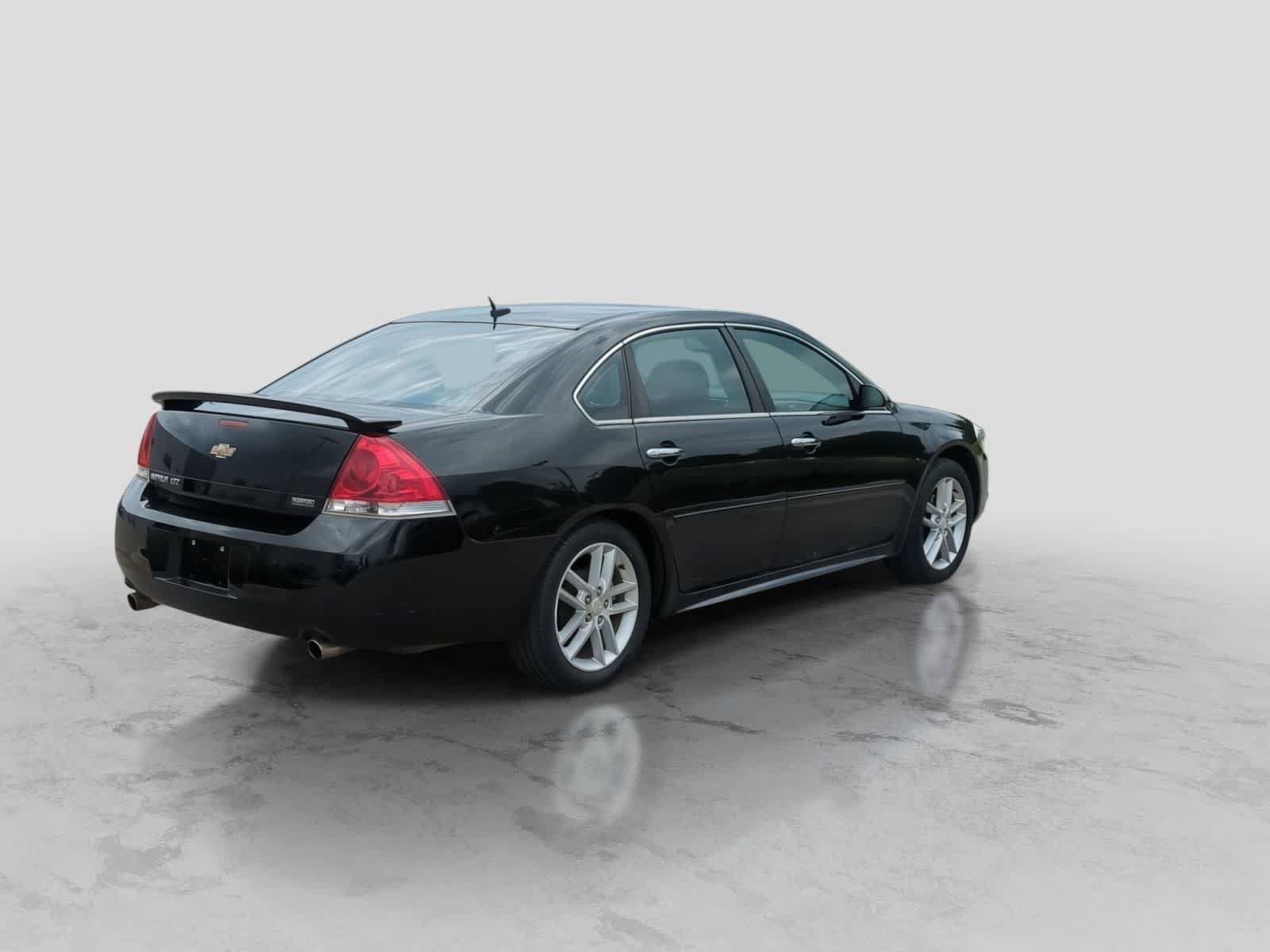 Used 2012 Chevrolet Impala LTZ FWD image 8