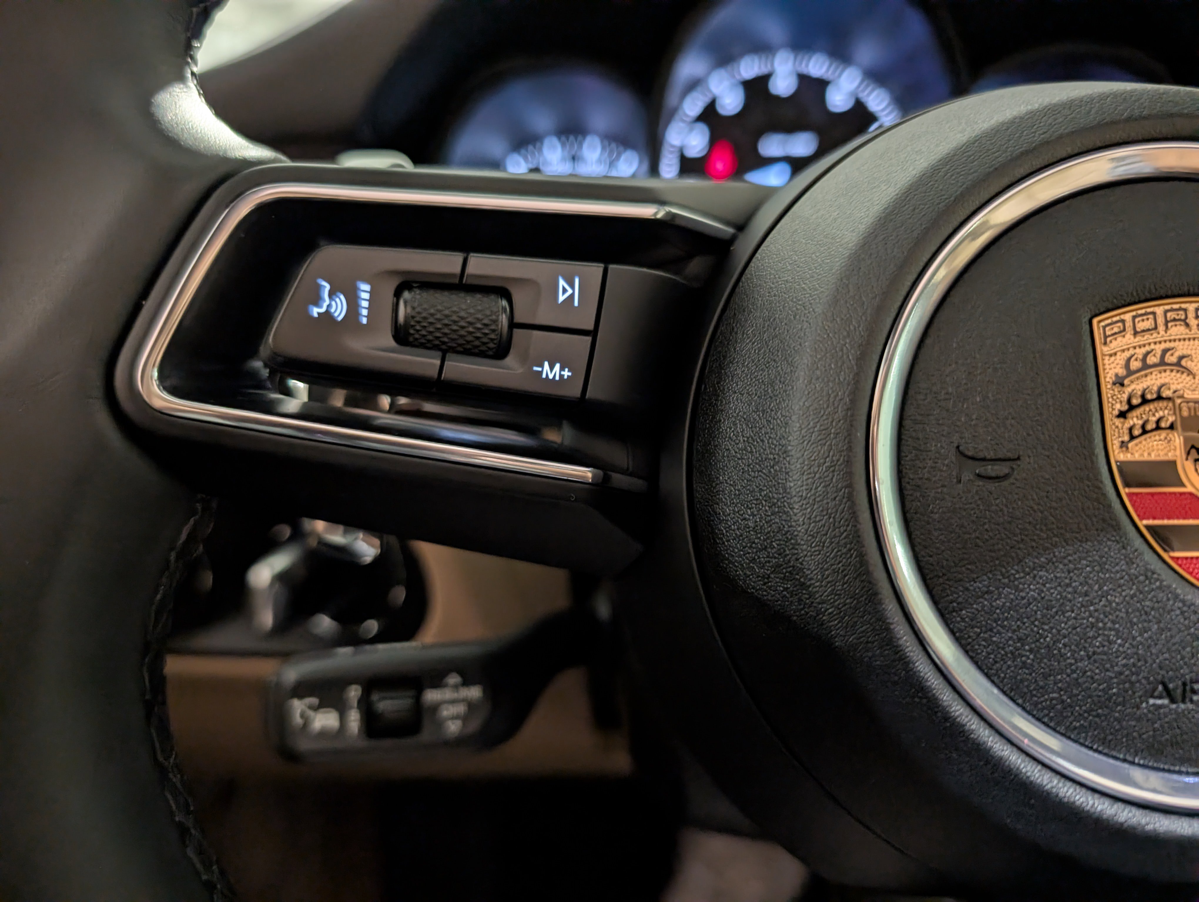 Used 2025 Porsche Macan image 29