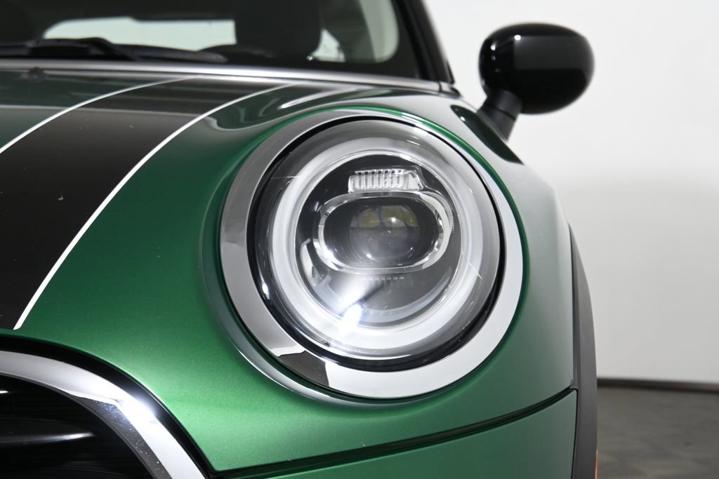 Used 2020 MINI Cooper 2-Door Hardtop image 10