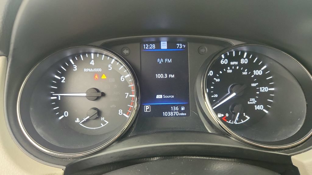 Used 2020 Nissan Rogue Sport SL FWD image 11