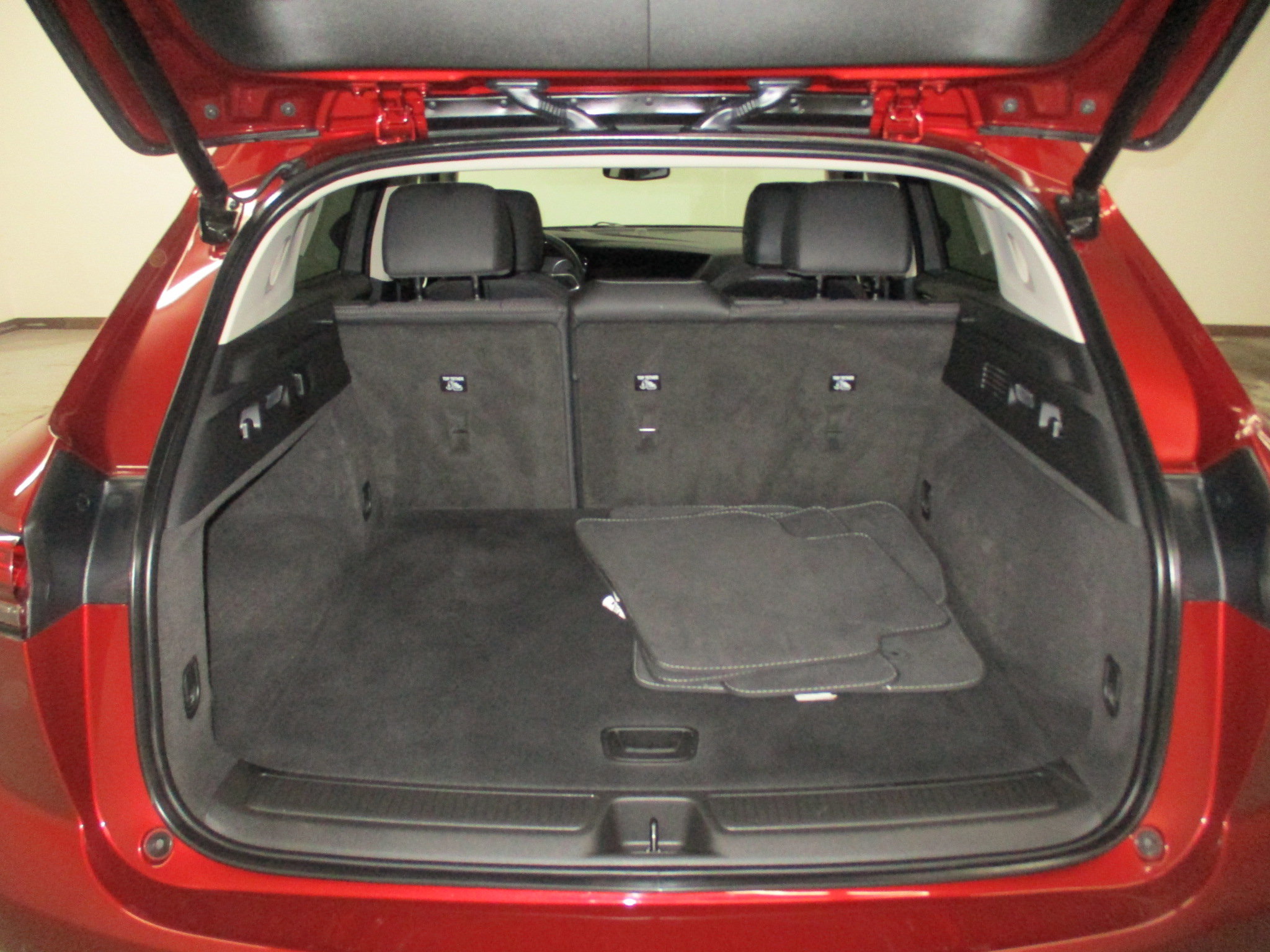 Used 2023 Buick Envision Preferred image 9