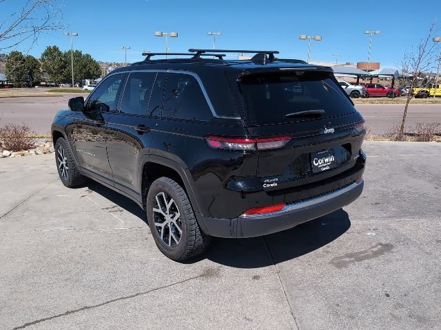 Used 2024 Jeep Grand Cherokee Limited w/ Luxury Tech Group II image 6