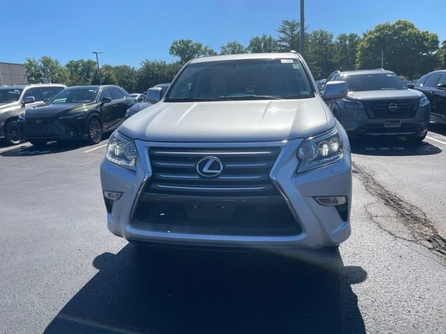 Used 2017 Lexus GX 460 Premium AWD/4WD image 2