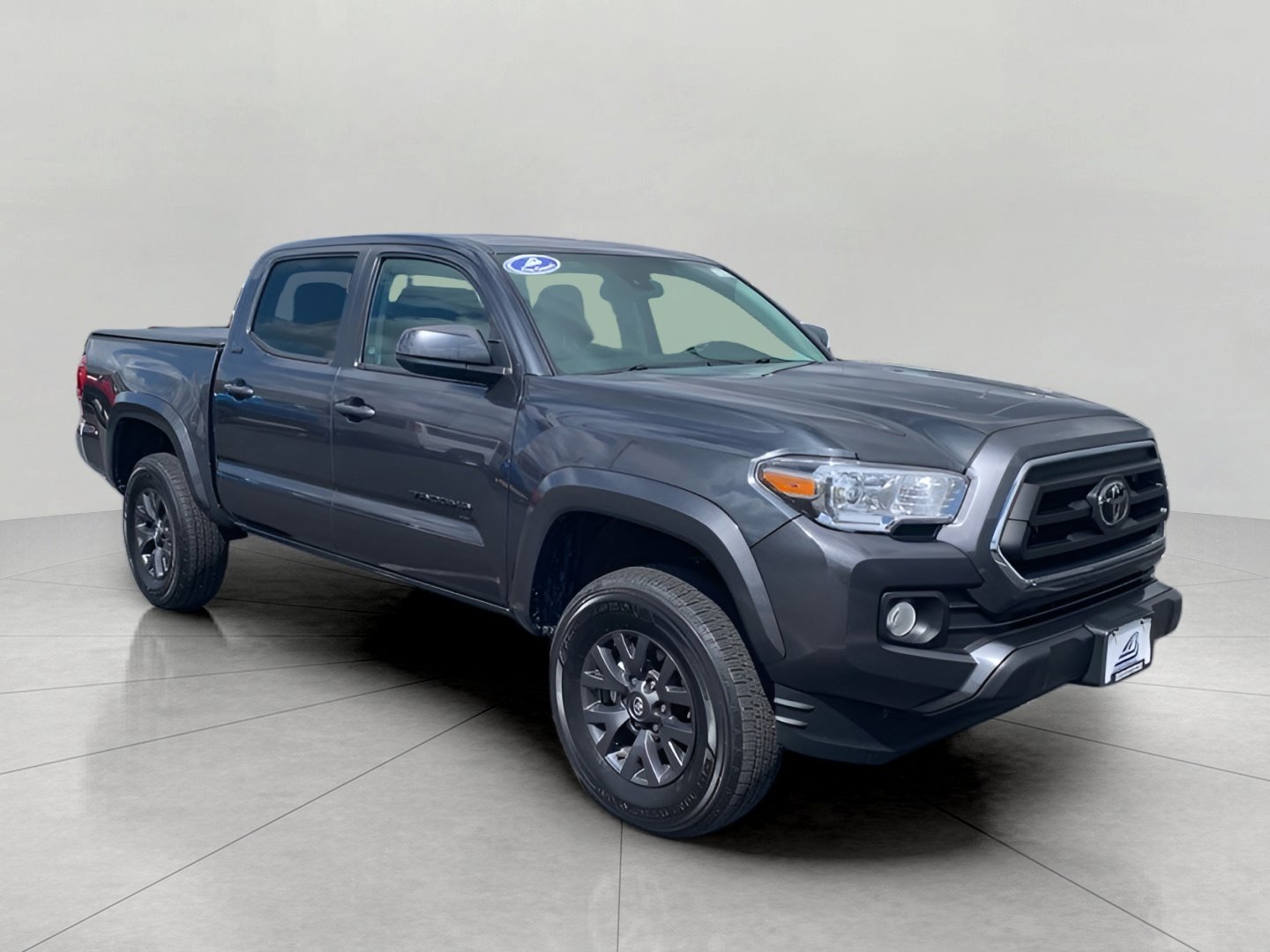 Used 2023 Toyota Tacoma SR5 AWD/4WD image 1