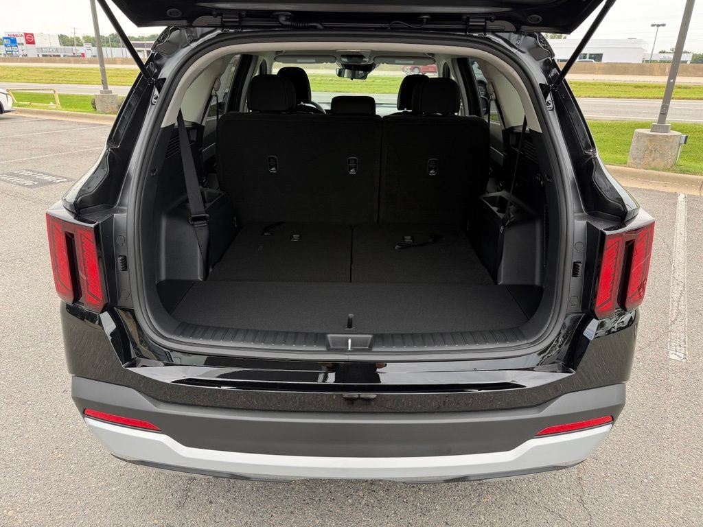 New 2026 Kia Sorento LX FWD image 31