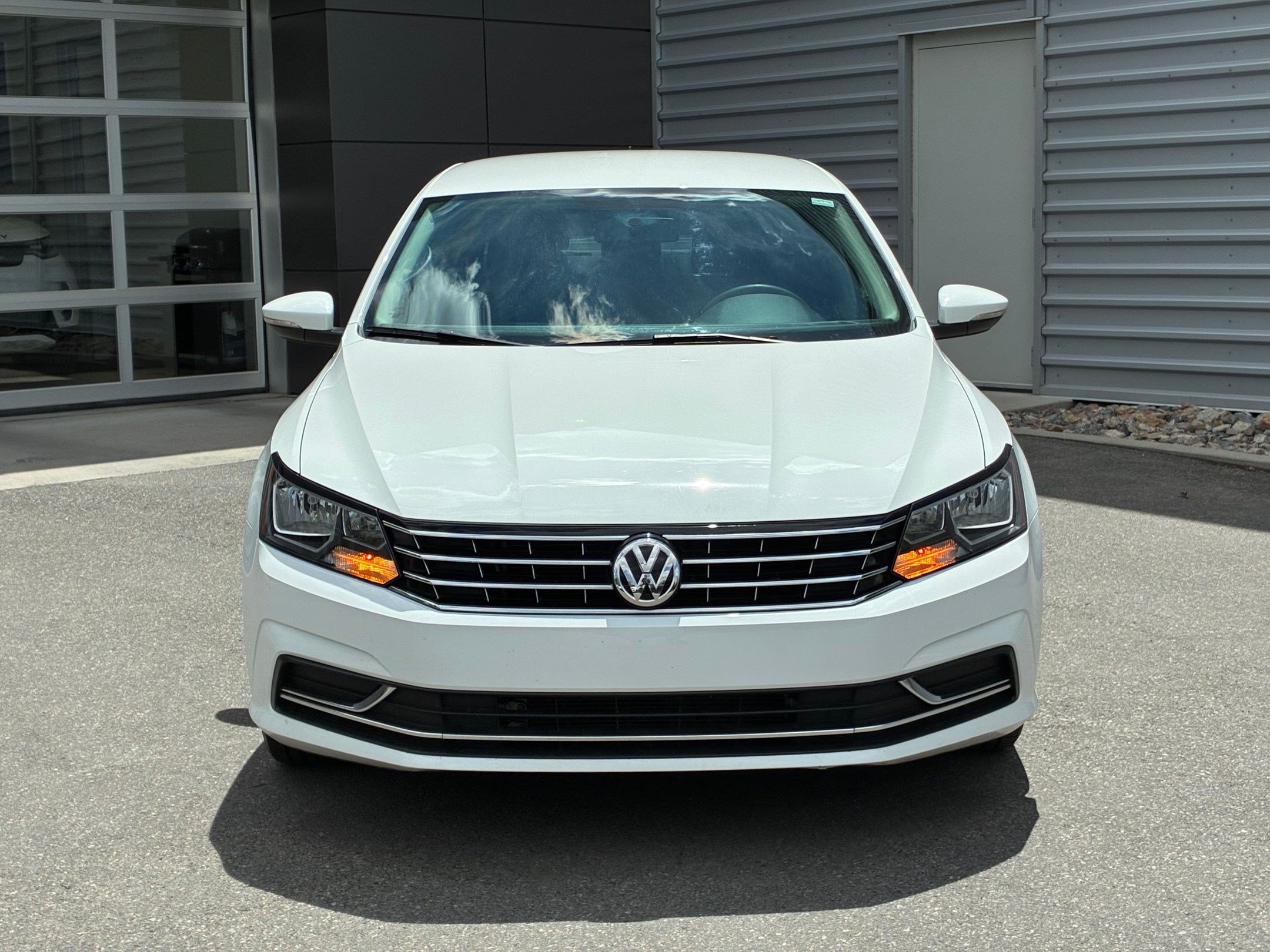 Used 2017 Volkswagen Passat 1.8T S FWD image 9