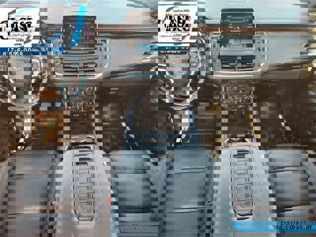 Used 2022 Chevrolet Suburban Z71 w/ Z71 Off-Road Package image 2