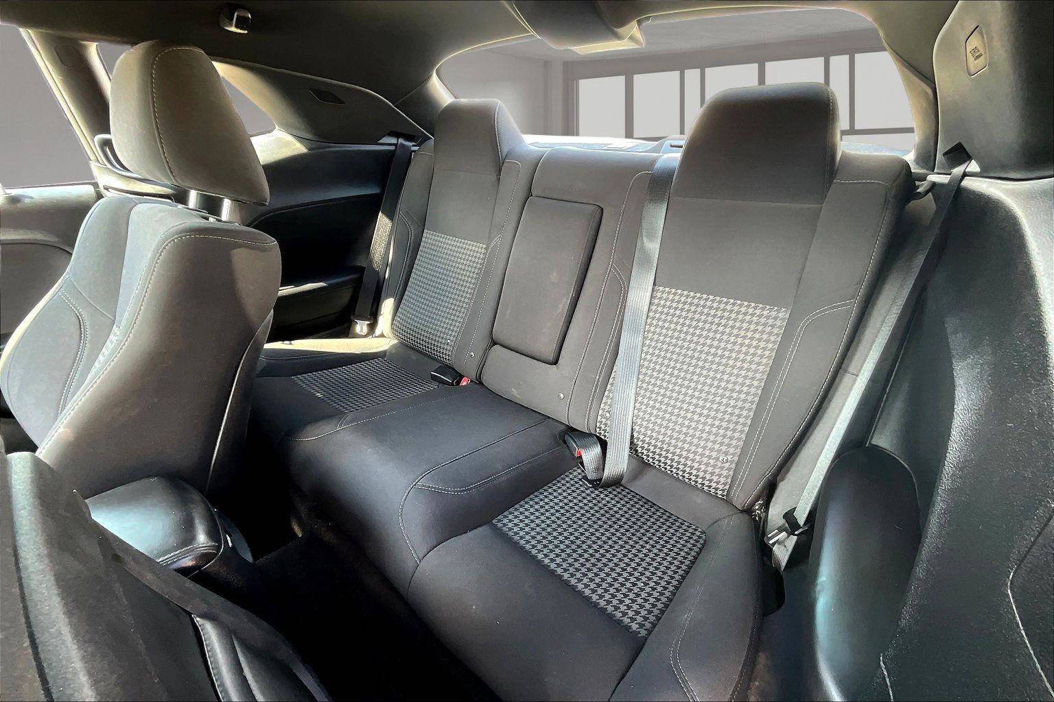 Used 2016 Dodge Challenger SXT image 25