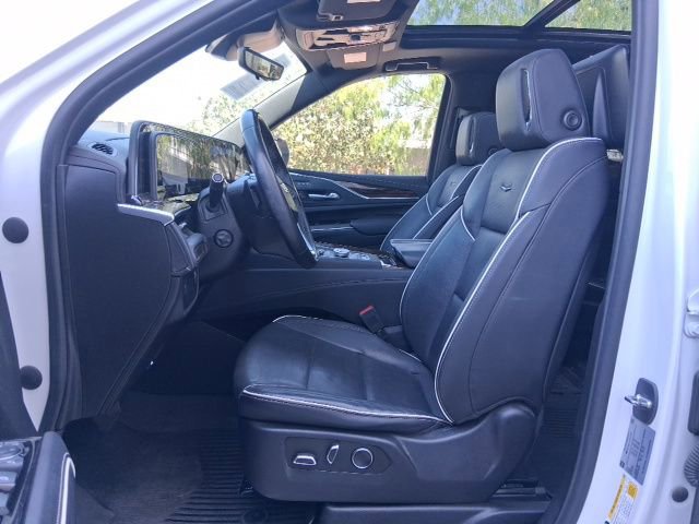 Used 2023 Cadillac Escalade ESV Premium Luxury w/ LPO, Floor Liner Package RWD image 18