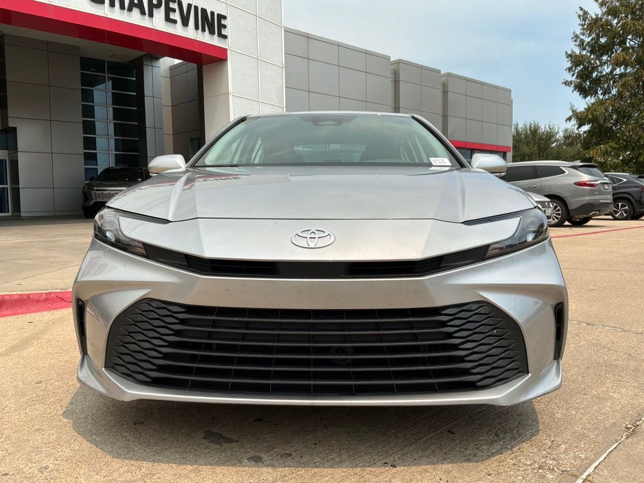 Used 2025 Toyota Camry LE FWD image 3