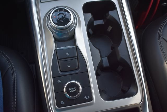 Used 2023 Ford Explorer XLT w/ Equipment Group 202A AWD/4WD image 32