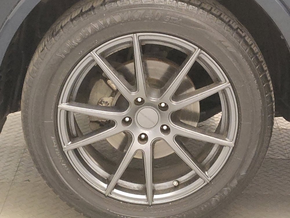 Used 2018 Toyota RAV4 Platinum FWD image 31