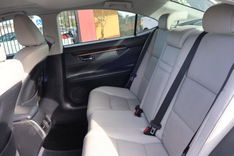 Used 2014 Lexus ES 350 w/ Premium Package image 22