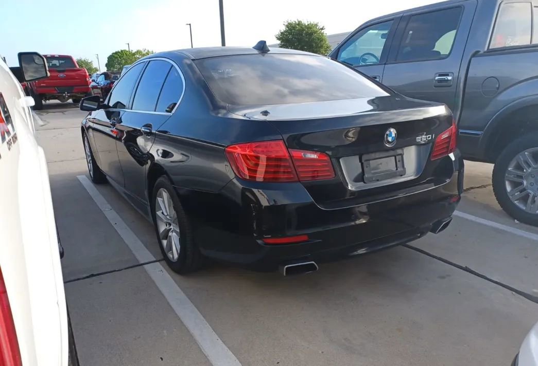 Used 2015 BMW 550i Sedan image 2