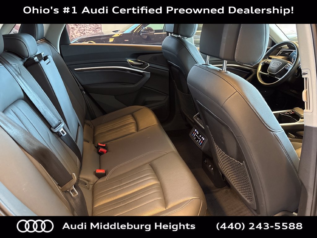 Used 2024 Audi Q8 e-tron Premium Plus AWD/4WD image 20