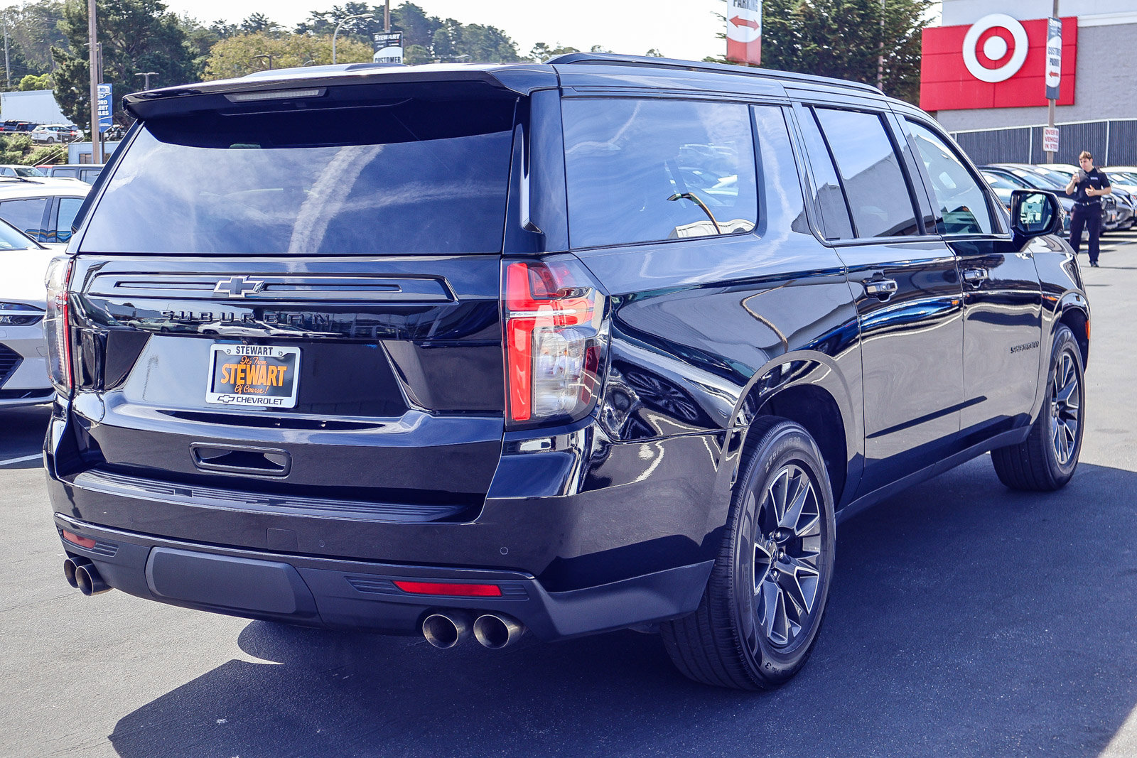Used 2023 Chevrolet Suburban Z71 w/ Off-Road Capability Package AWD/4WD image 24