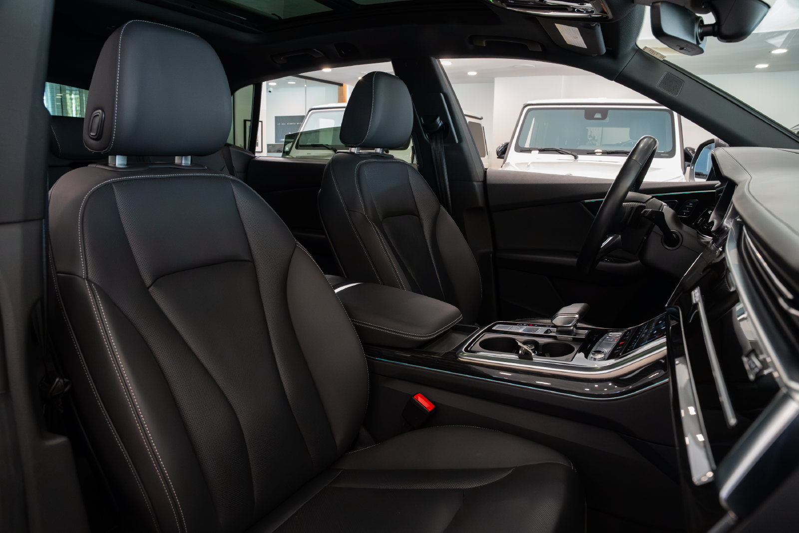 Used 2020 Audi Q8 Prestige w/ Prestige Package AWD/4WD image 26