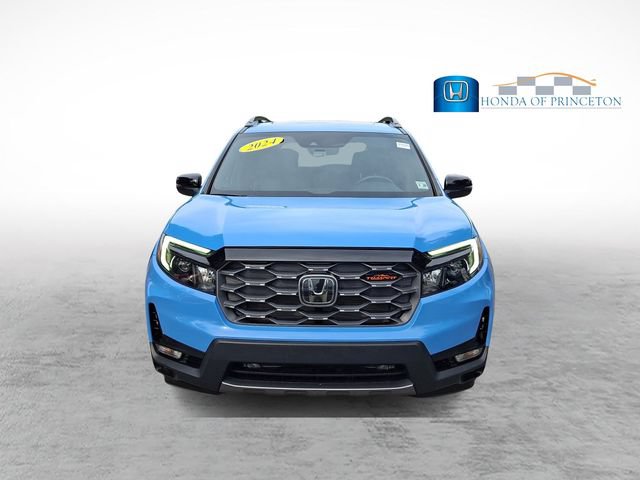 Certified 2024 Honda Passport TrailSport image 2