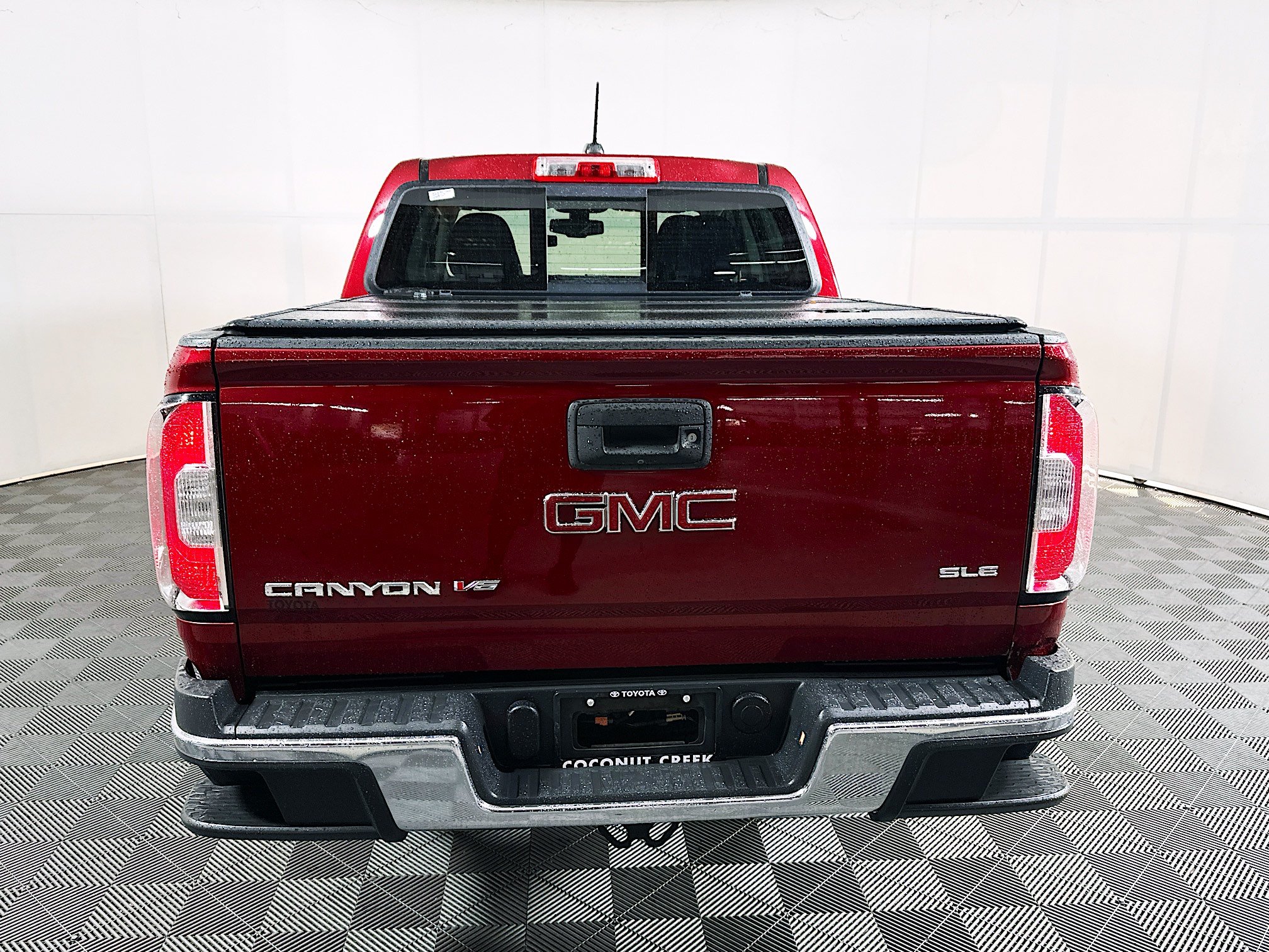 Used 2020 GMC Canyon SLE w/ Elevation Edition RWD image 4