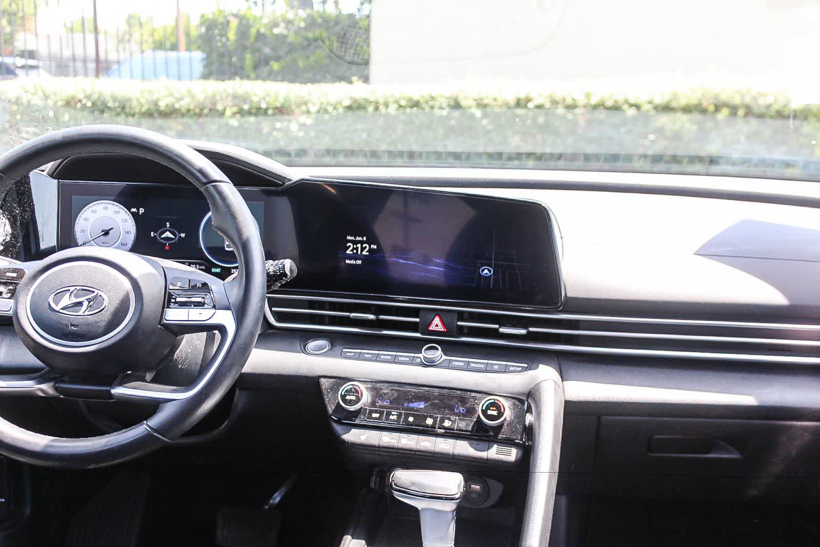 Certified 2023 Hyundai Elantra SEL w/ Convenience Package FWD image 17