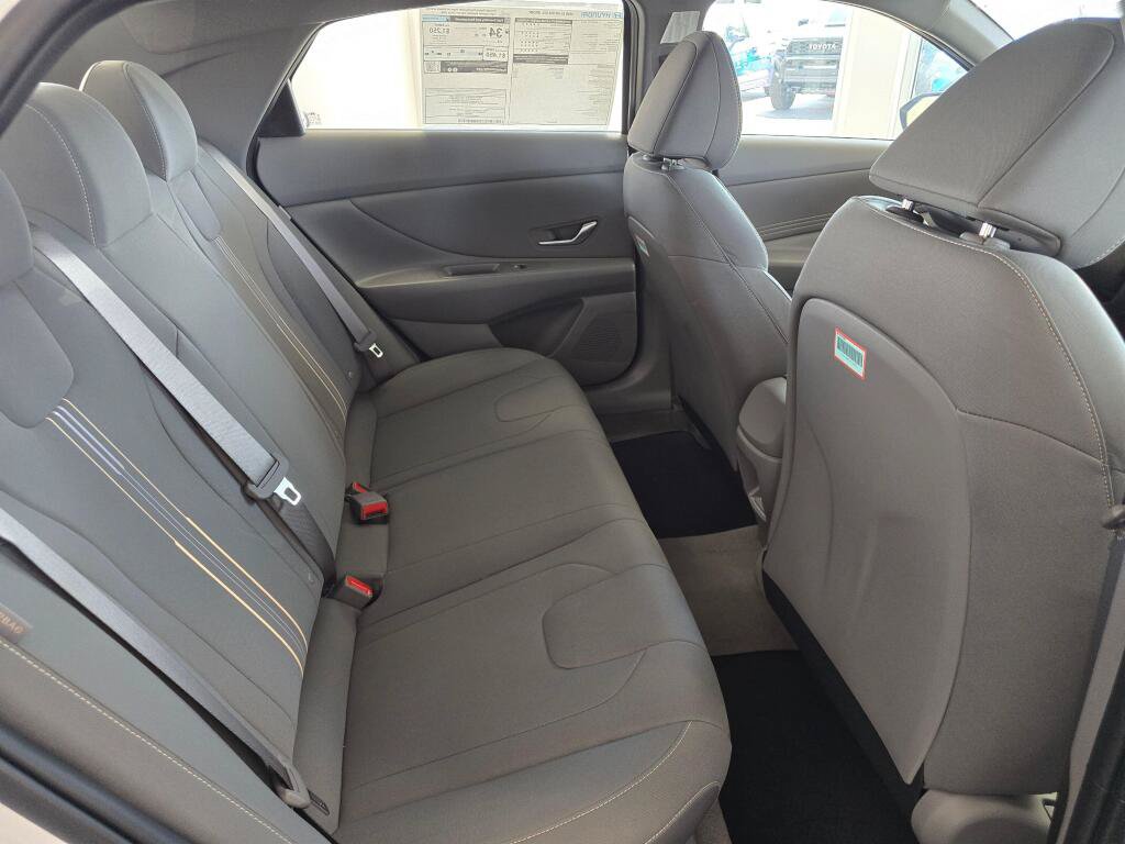 New 2026 Hyundai Elantra Sport FWD image 39