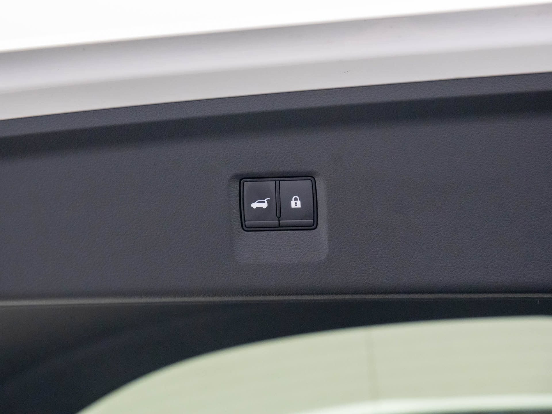 Used 2023 INFINITI QX60 Sensory w/ Cargo Package AWD/4WD image 35