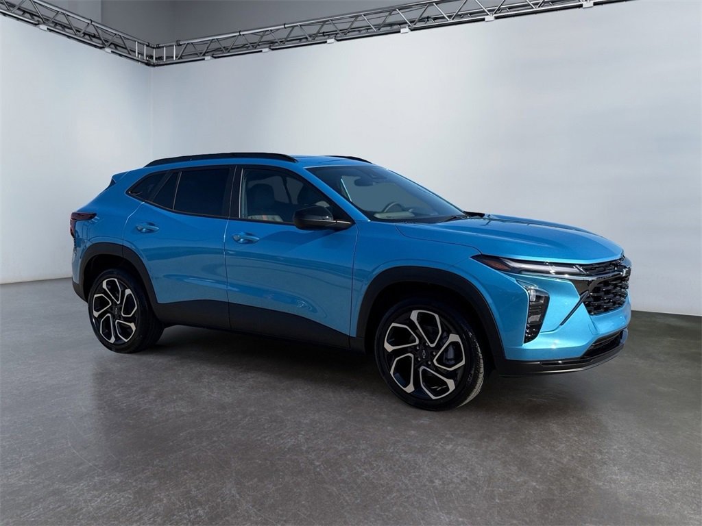 New 2026 Chevrolet Trax RS w/ Sunroof Package