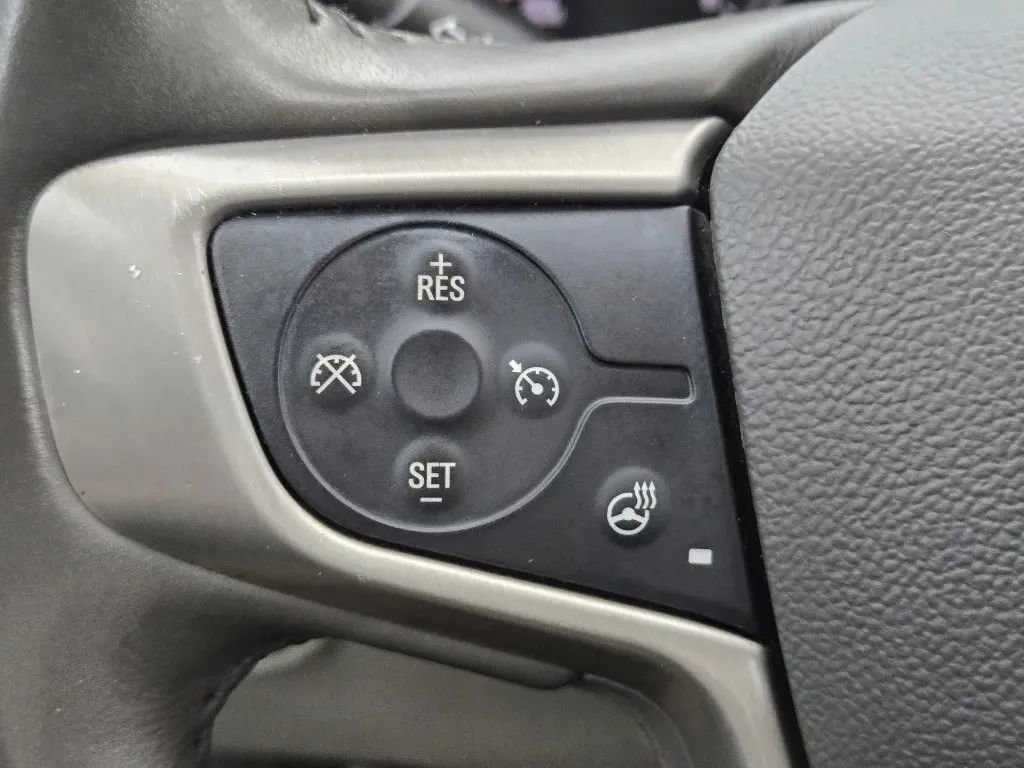 Used 2019 GMC Terrain Denali w/ Comfort Package image 16