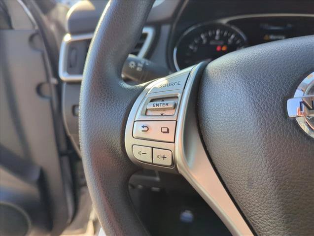 Used 2016 Nissan Rogue S FWD image 16