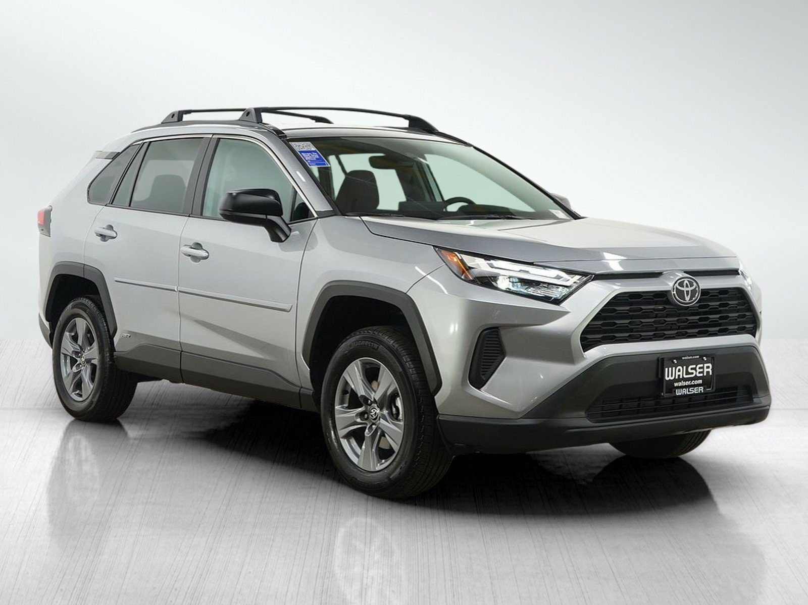Used 2025 Toyota RAV4 LE image 9